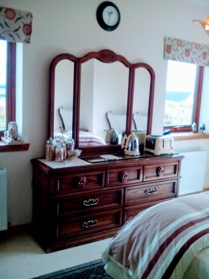 Bed and Breakfast April House Barrock Esterno foto