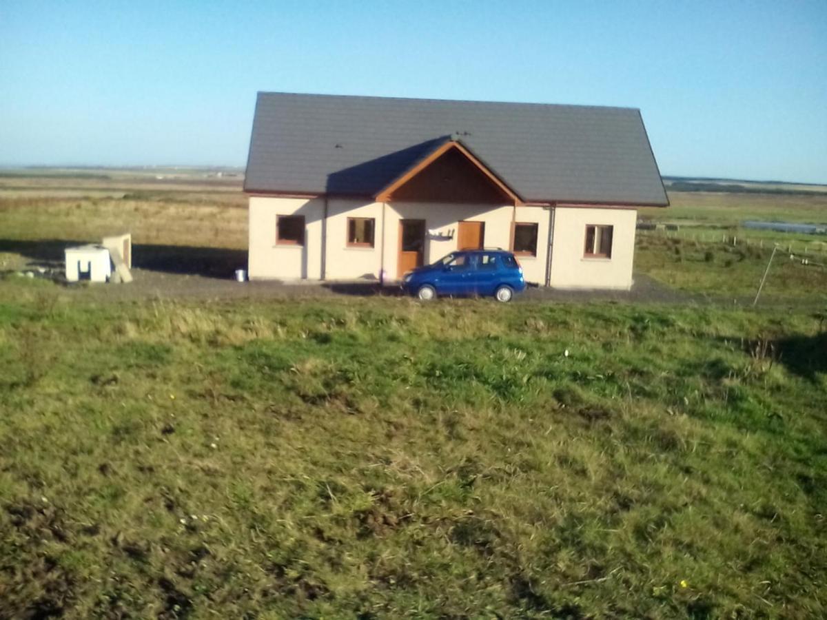 Bed and Breakfast April House Barrock Esterno foto