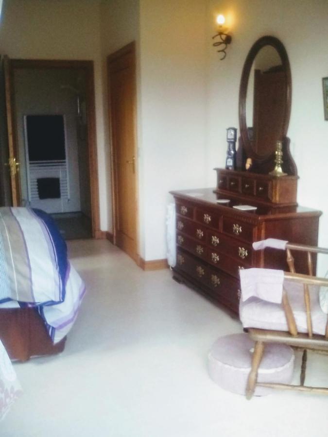 Bed and Breakfast April House Barrock Esterno foto